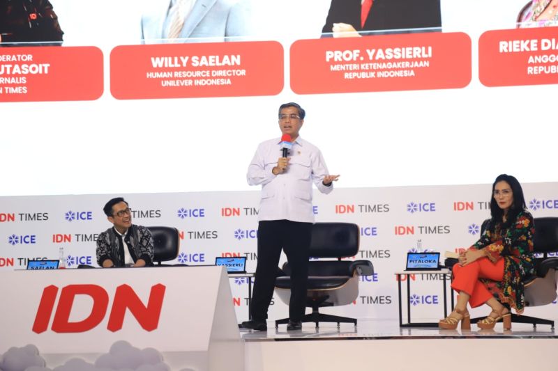 menaker-ajak-generasi-muda-siapkan-kompetensi-masa-depan