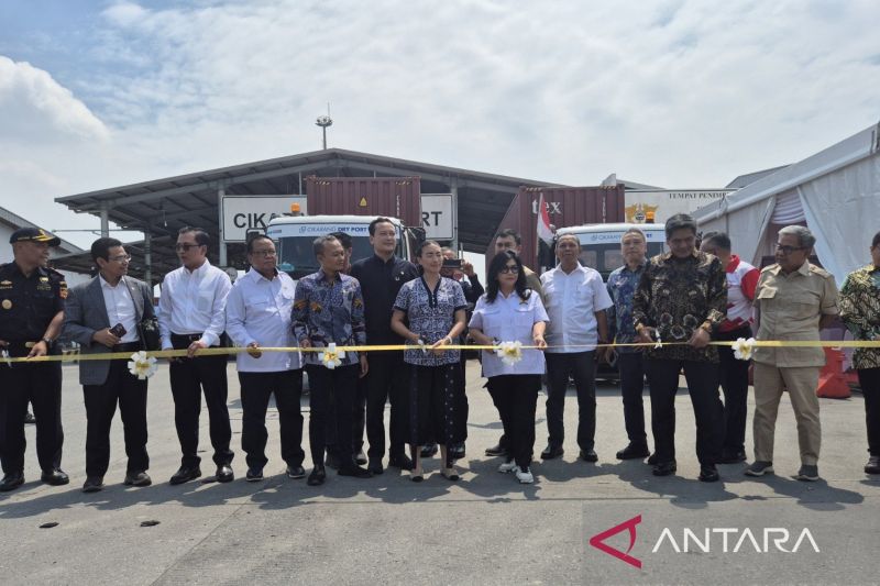 komisi-vii-dpr-lepas-ekspor-produk-makanan-ke-pantai-gading-afrika