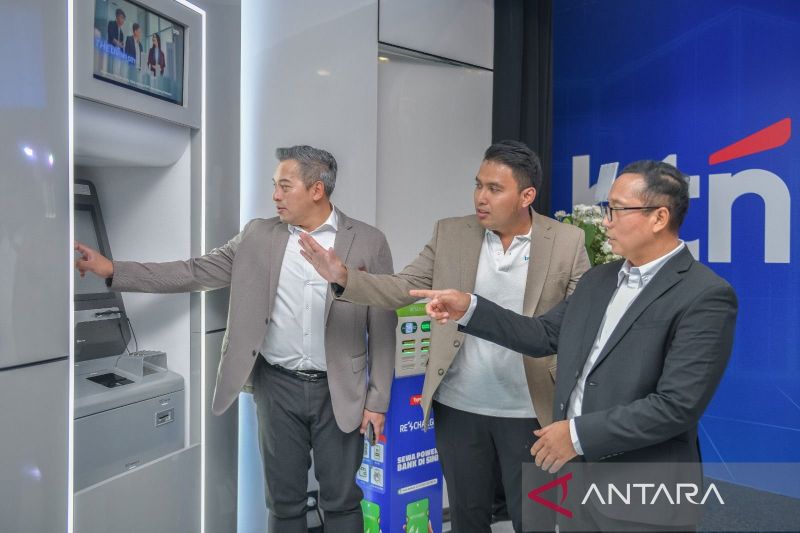 btn-luncurkan-digital-store-di-bursa-efek-indonesia