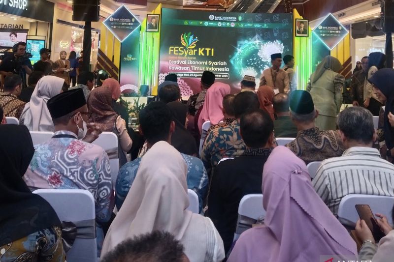 122-umkm-dari-22-provinsi-ikuti-fesyar-2025-di-pontianak
