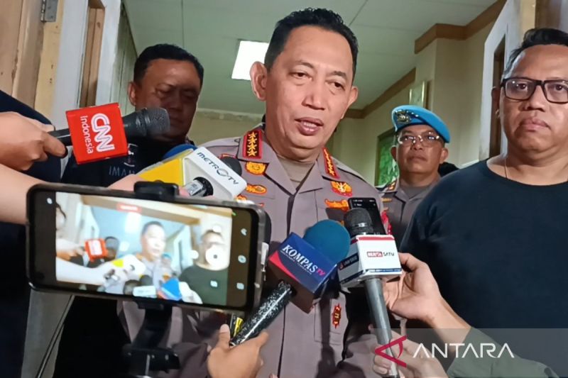 kapolri-minta-maaf-secara-langsung-kepada-keluarga-ojol-yang-tewas