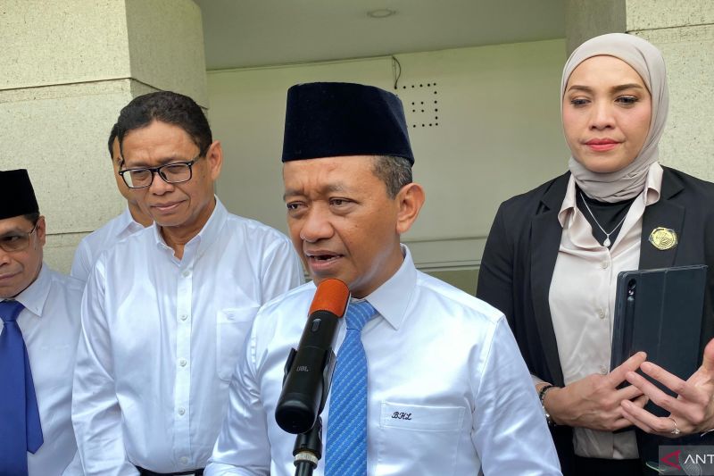 menteri-bahlil-persilakan-shell-dan-bp-beli-bbm-di-pertamina