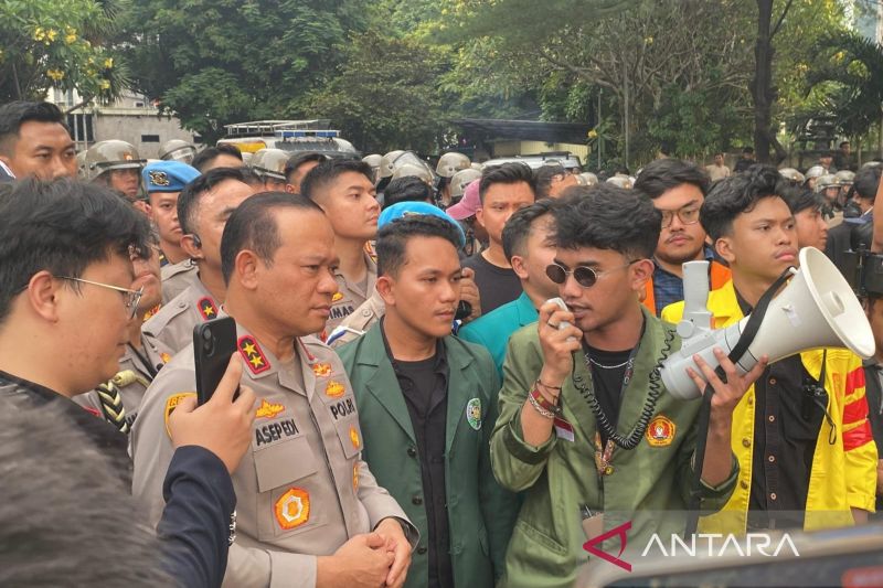 ini-tujuh-nama-anggota-polda-metro-jaya-penabrak-ojol-saat-demo