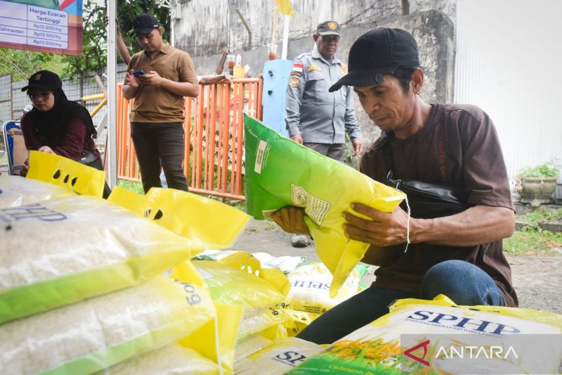 terobosan-cerdas-mengendalikan-harga-beras