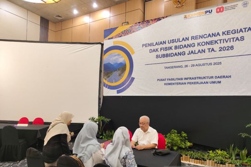pemkab-solok-peroleh-dana-apbn-rp23-miliar-untuk-pembangunan-jalan