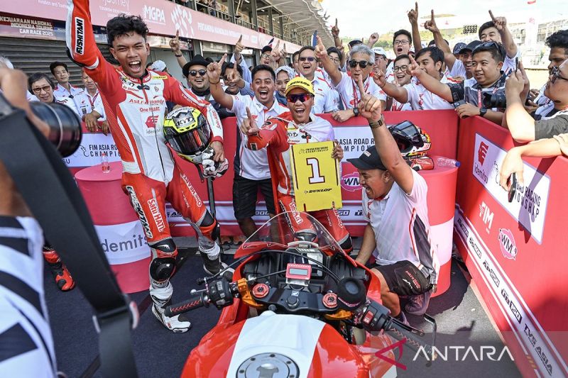 herjun-atna-firdaus-juara-race-2-kelas-ss600-idemitsu-fim-arrc