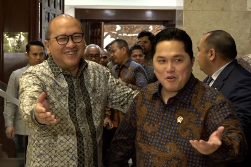 dpr-ri-bersama-danantara-dan-bumn-rapat-bahas-rkap-holding-investasi