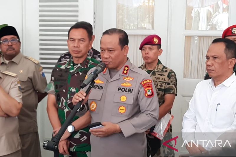 polda-metro-jaya-tangkap-1240-pendemo-anarkis-di-jakarta