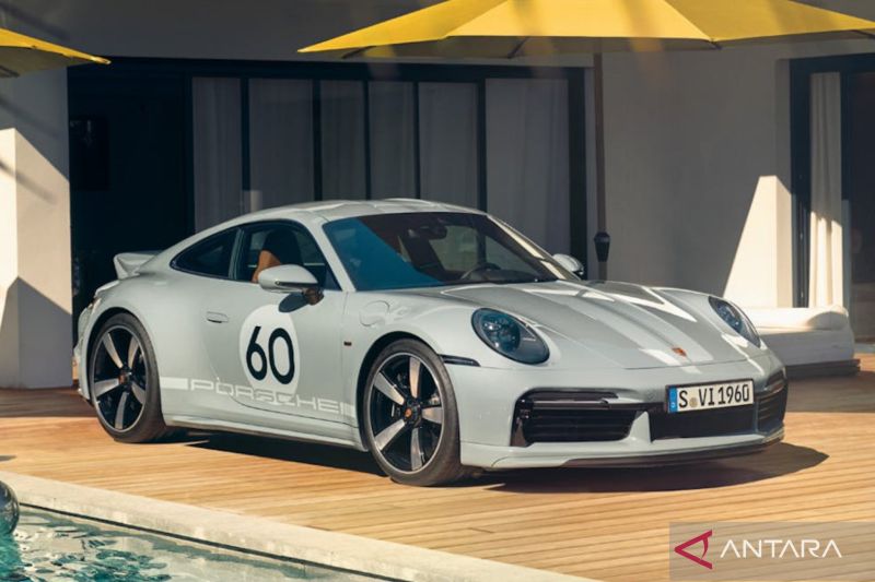 spesifikasi-porsche-911-sport-classic-koleksi-langka-ahmad-sahroni