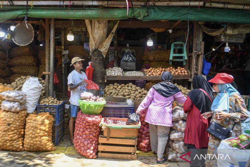 pedagang-di-jakarta-mengalami-penurunan-transaksi-pascarusuh-unjuk-rasa