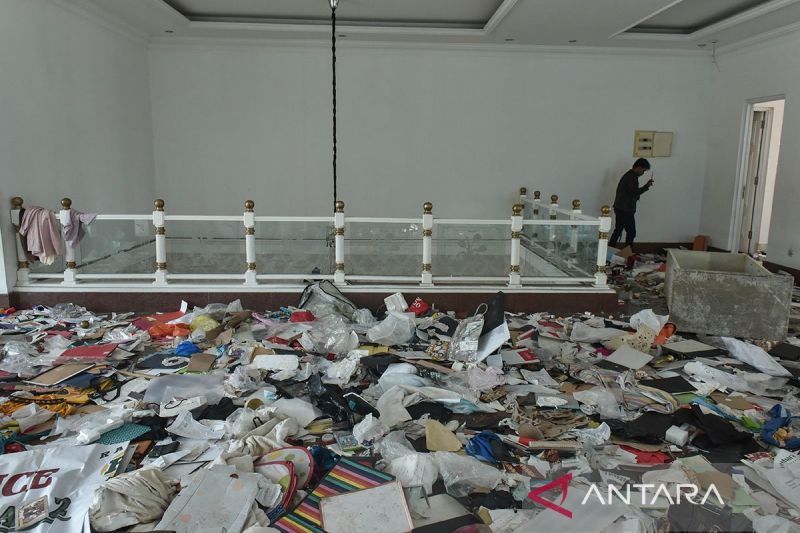 penjarahan-dampak-luas-dan-ancaman-hukuman-bagi-pelaku