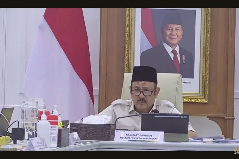 bappenas-pemda-perlu-strategi-peningkatan-pad-agar-mandiri-fiskal