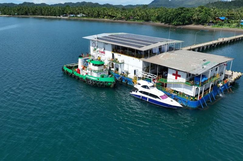 rs-kapal-pis-layani-4099-pasien-di-pelosok-raja-ampat
