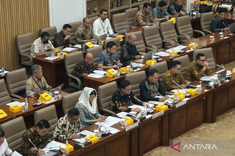 anggaran-kemendag-turun-mendag-minta-tambahan-rp586-miliar