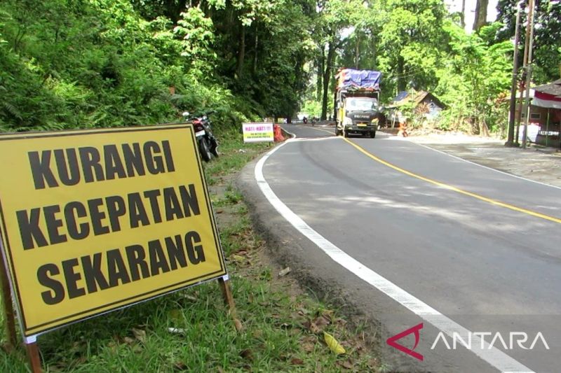 menteri-pu-jalur-gumitir-dibuka-tingkatkan-aksesibilitas-ekonomi