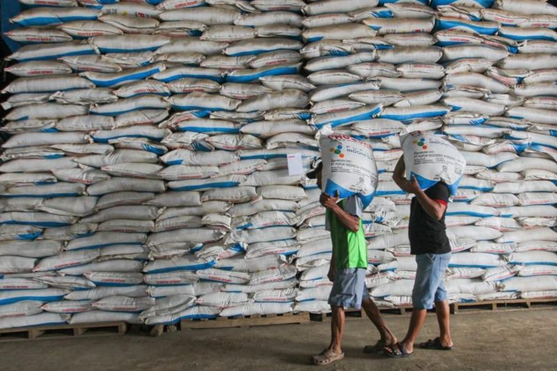 pupuk-indonesia-sediakan-2469-ribu-ton-pupuk-untuk-wilayah-timur
