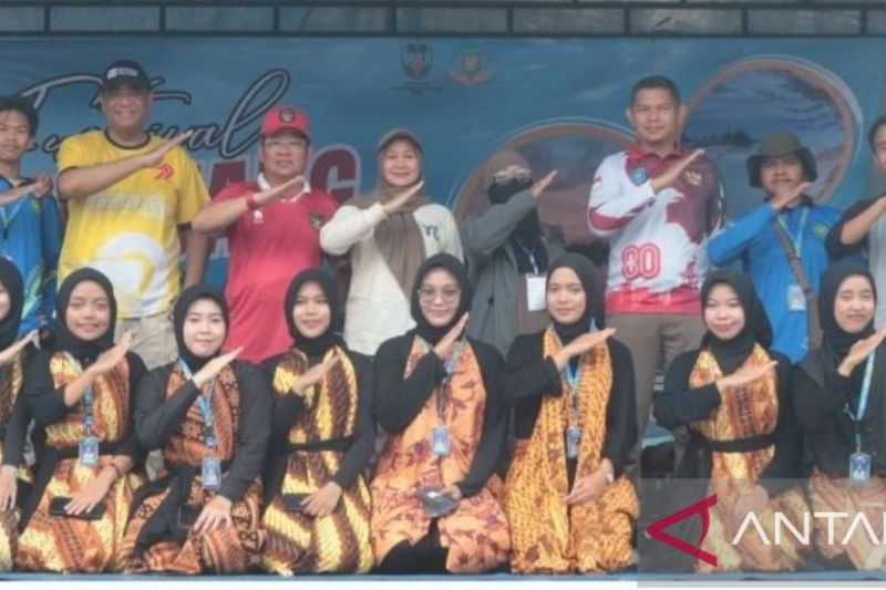 bangka-tengah-kenalkan-destinasi-wisata-lewat-festival-menuang