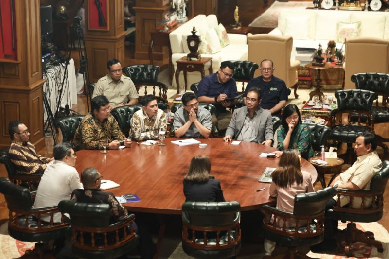 prabowo-sorot-ekonomi-tetap-stabil-meski-diguncang-demo-berujung-ricuh
