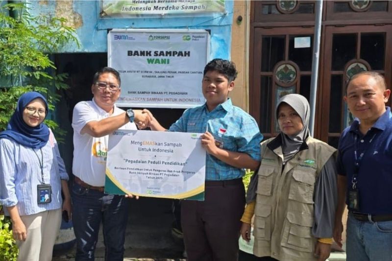 Pegadaian berikan beasiswa bagi pengelola bank sampah di seluruh Indonesia