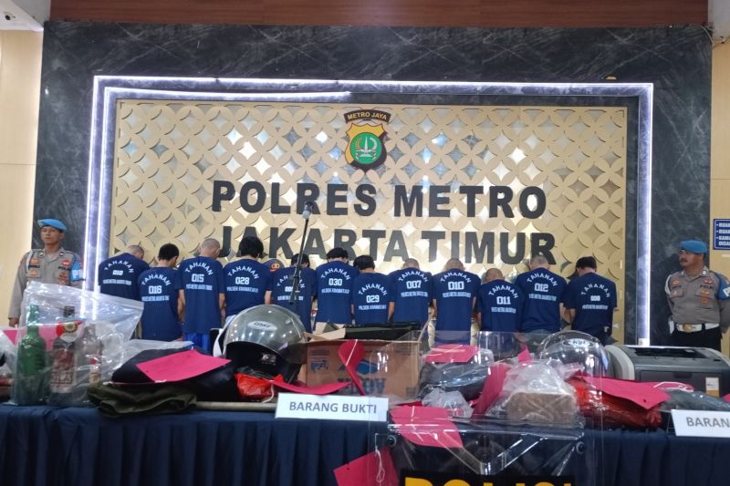 polres-jaktim-tangkap-14-tersangka-perusakan-sejumlah-kantor-polisi