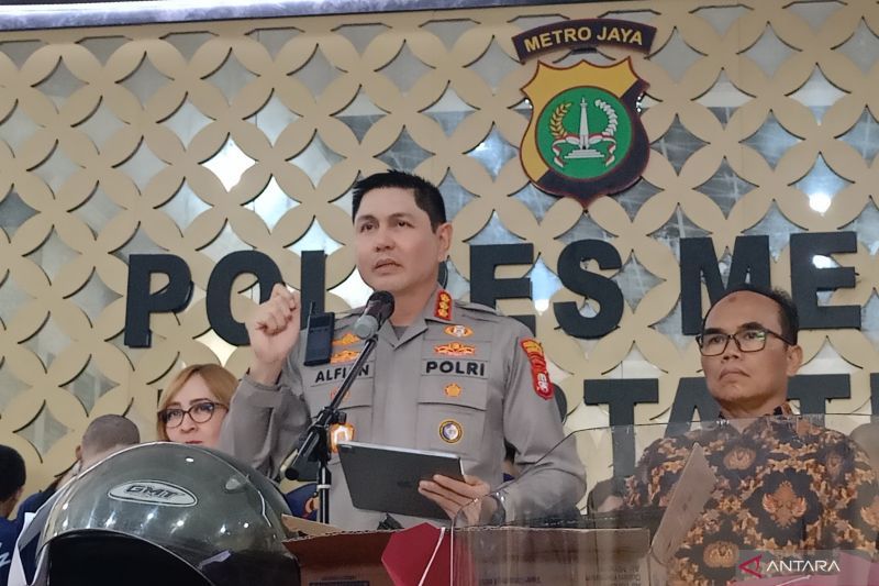 polisi-ungkap-peran-pelaku-penyerangan-mapolsek-jatinegara-ada-peracik-molotov