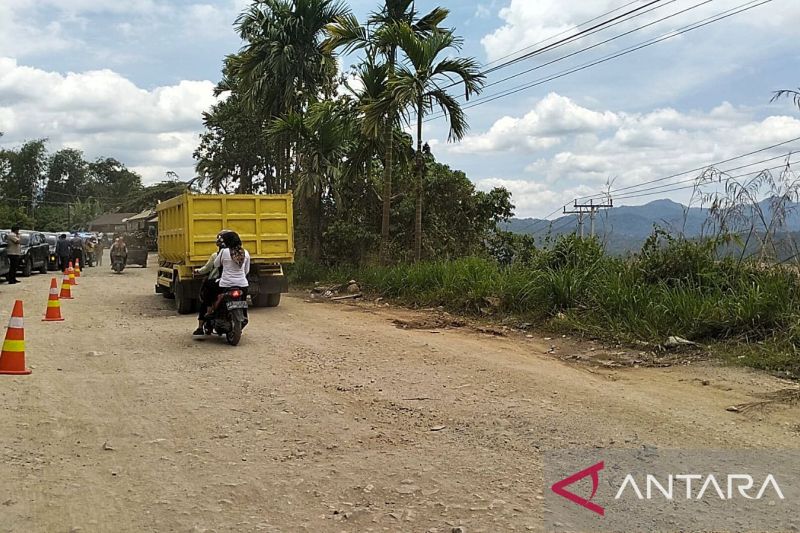 andre-rosiade-minta-sumbar-segera-buat-ded-untuk-dapatkan-dana-ijd