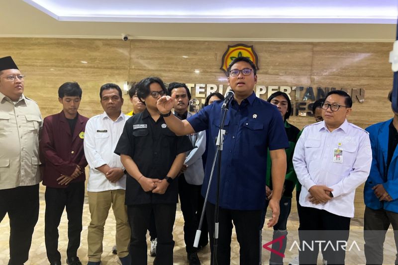 wamentan-sebut-mahasiswa-agribisnis-pionir-inovasi-pertanian-modern