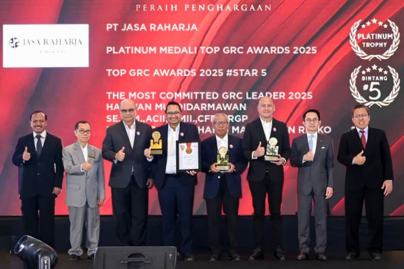 jasa-raharja-raih-platinum-medali-konsisten-tata-kelola-yang-baik