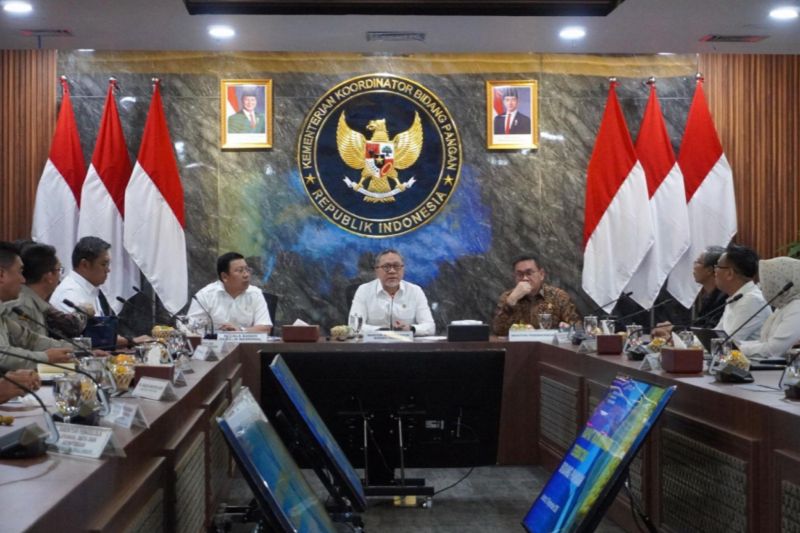 zulhas-tegaskan-perketat-pengawasan-gula-rafinasi-guna-lindungi-petani