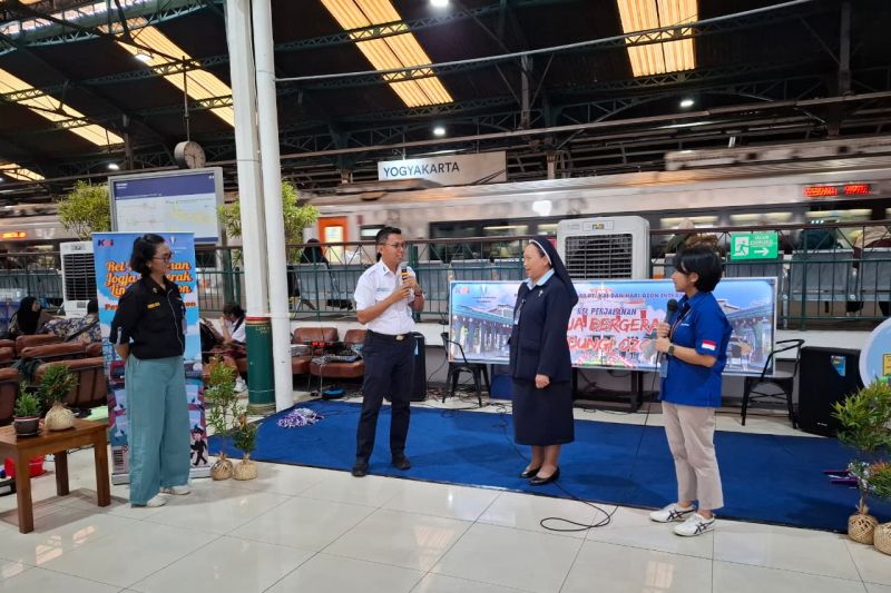 KAI dan Yayasan Tarakanita Yogyakarta Gelar Kampanye Lingkungan Hidup: “Rel Perjalanan, Jogja Bergerak Lindungi Ozon”