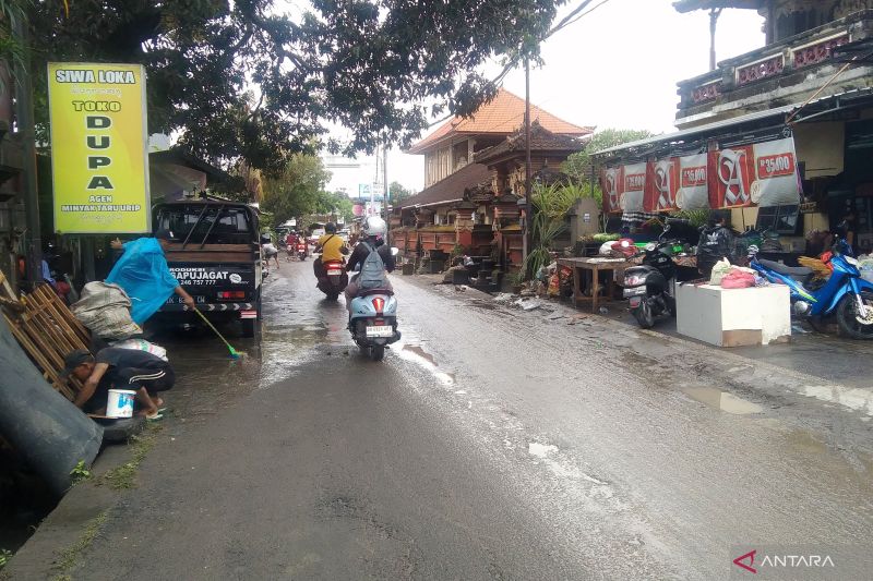 ojk-perlakukan-khusus-debitur-terdampak-banjir-di-bali