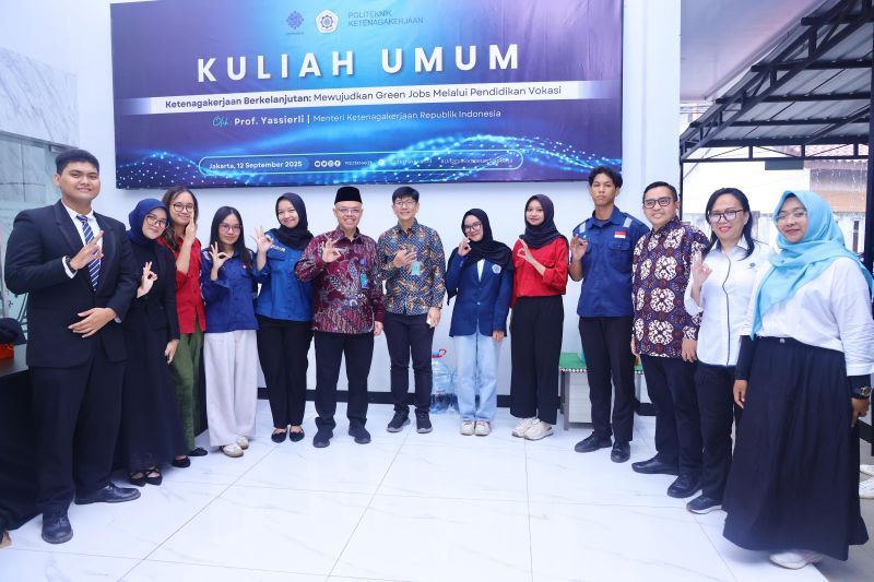 Tampil di Final IPEC 2, Mahasisiwa Polteknaker Diminta Bawa Nama Baik Kemnaker