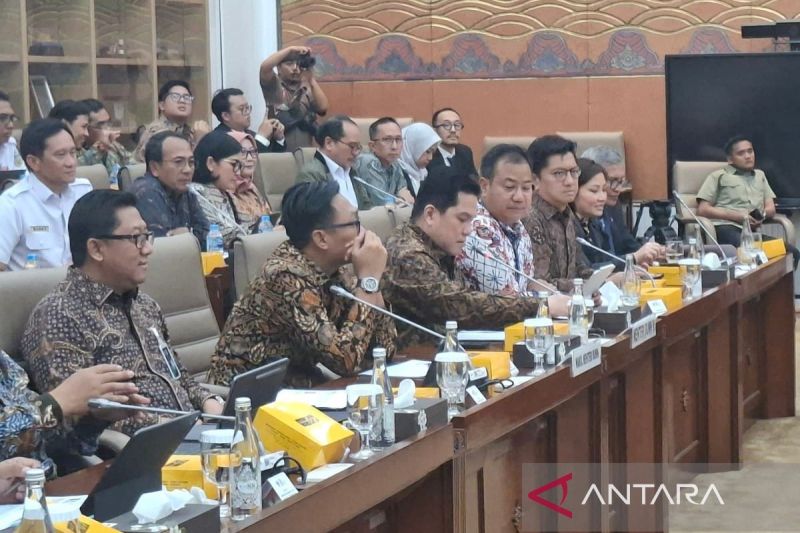 menteri-bumn-kek-galangan-kapal-dapat-tingkatkan-daya-saing-nasional