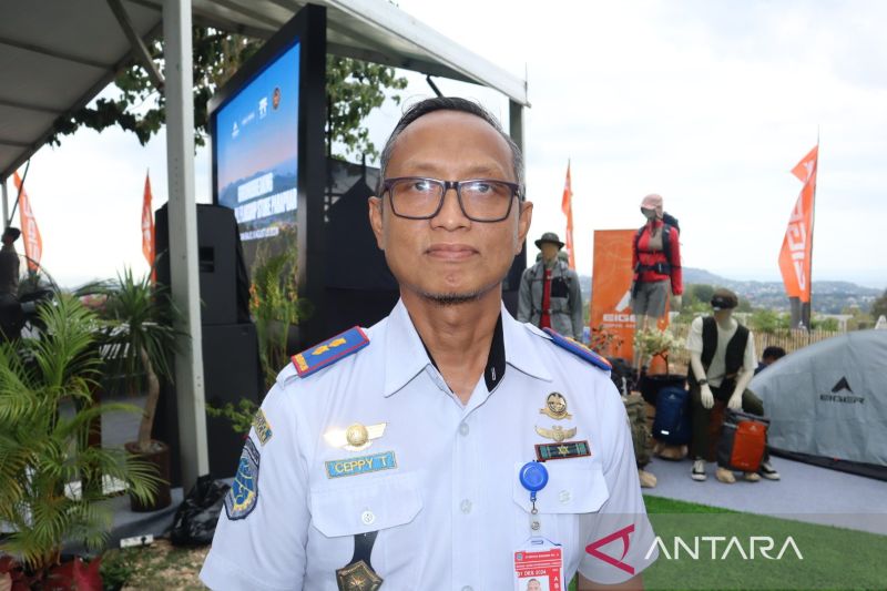 bandara-komodo-satu-maskapai-buka-rute-penerbangan-internasional