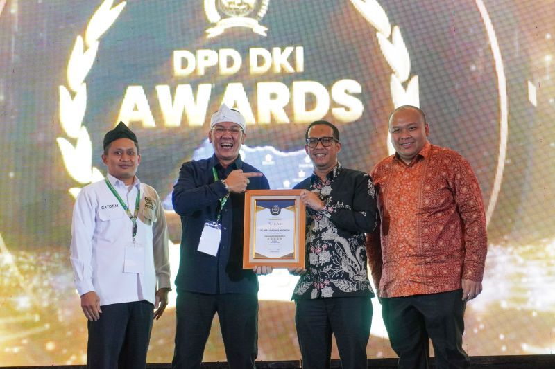 raih-3-prestasi-bank-luna-siap-lanjutkan-kontribusi-ke-ekonomi-daerah