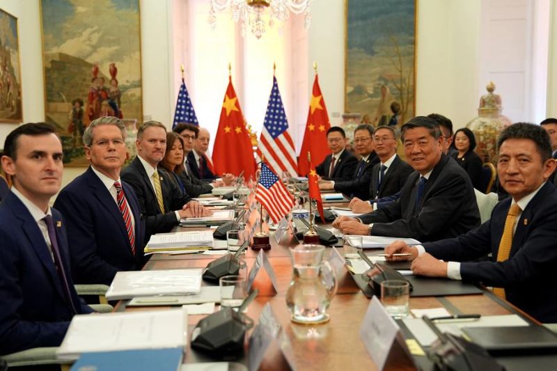 delegasi-china-as-kembali-bertemu-bahas-ekonomi-perdagangan-di-madrid