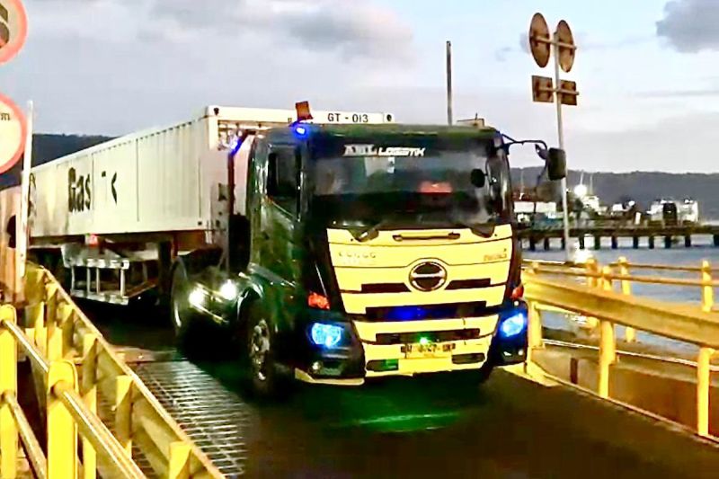 asdp-hadirkan-jalur-logistik-b3-perkuat-keamanan-rantai-pasok-nasional