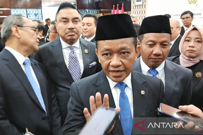 bahlil-sebut-freeport-hentikan-produksi-fokus-cari-korban-longsor