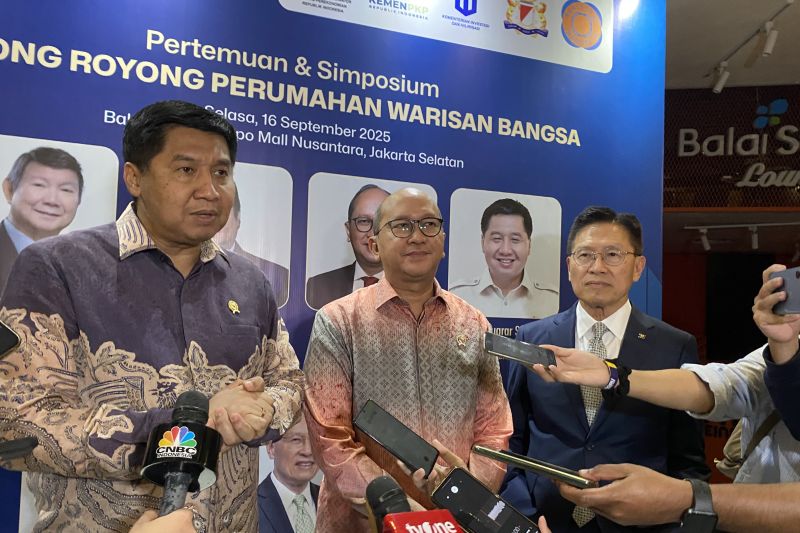 ceo-danantara-respons-bank-himbara-kelimpungan-dengan-rp200-triliun