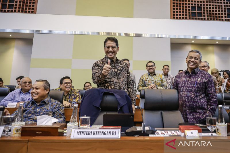 wamenkeu-menjamin-strategi-pajak-2026-tak-bebankan-rakyat