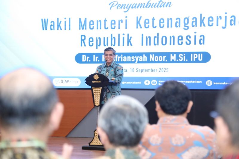 menaker-tekankan-fokus-perkuat-produktivitas-perlindungan-pekerja