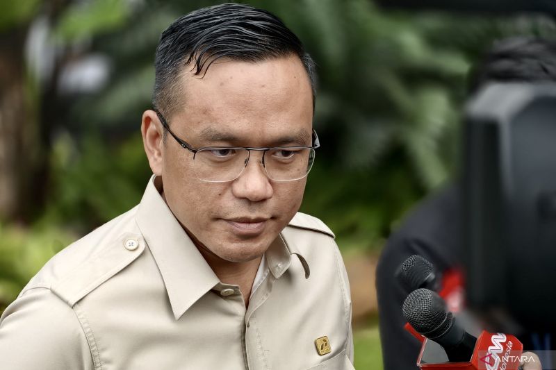 dirut-pertamina-lapor-presiden-soal-distribusi-bbm-untuk-spbu-swasta