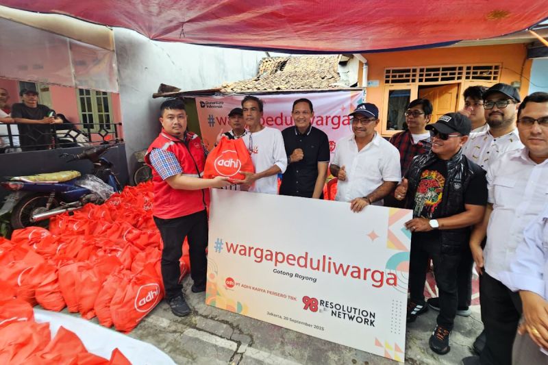 98-resolution-network-salurkan-1000-paket-sembako-ke-warga-jakarta
