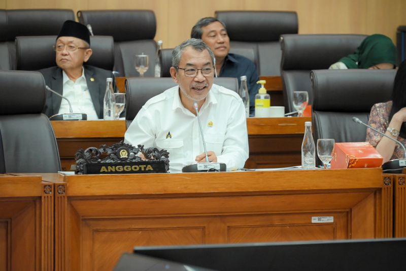 anggota-komisi-xii-dpr-minta-pln-perkuat-tanggung-jawab-sosial