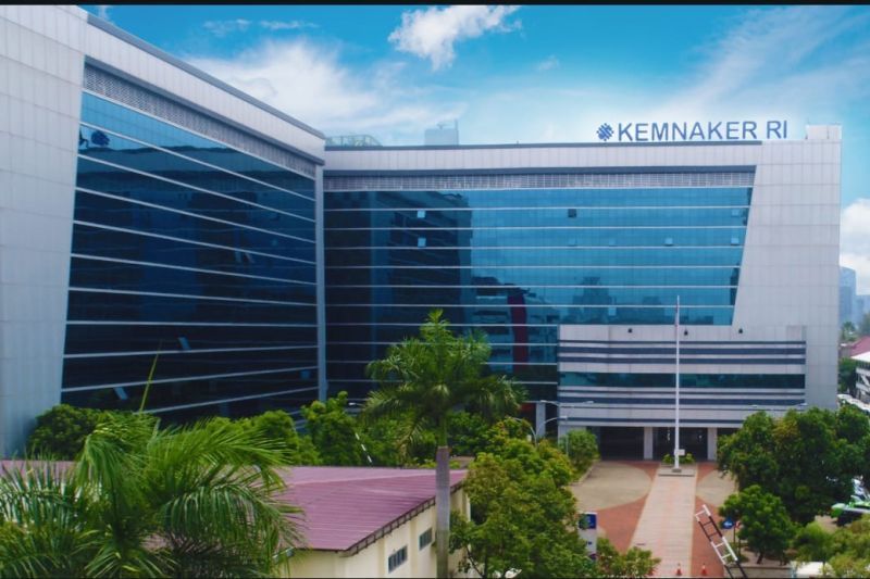 kemnaker-luncurkan-lima-sop-baru-standardisasi-pelatihan-vokasi