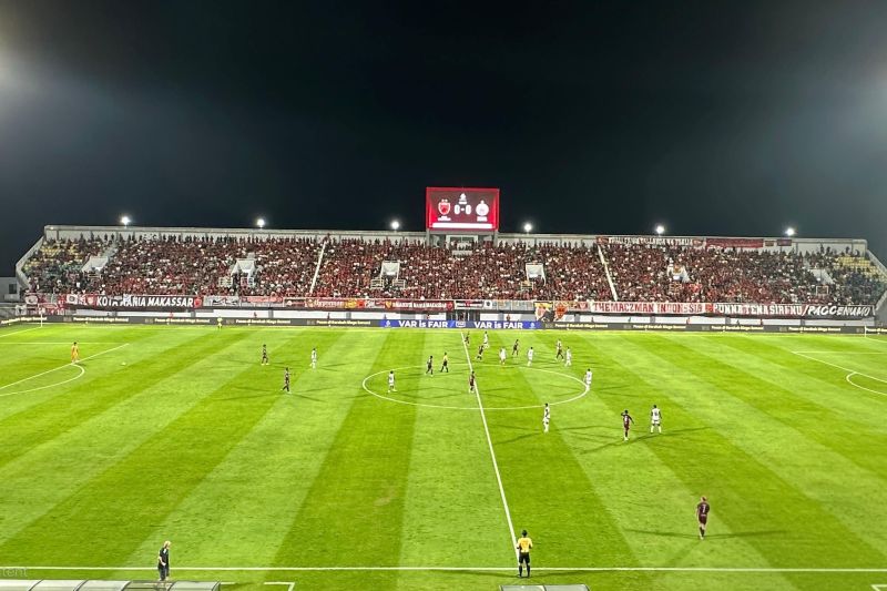 pln-sukses-hadirkan-listrik-tanpa-kedip-di-stadion-bj-habibie