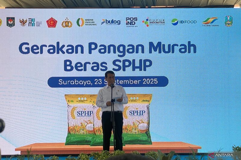 mentan-instruksikan-bulog-buka-akses-penuh-beras-murah-ke-masyarakat