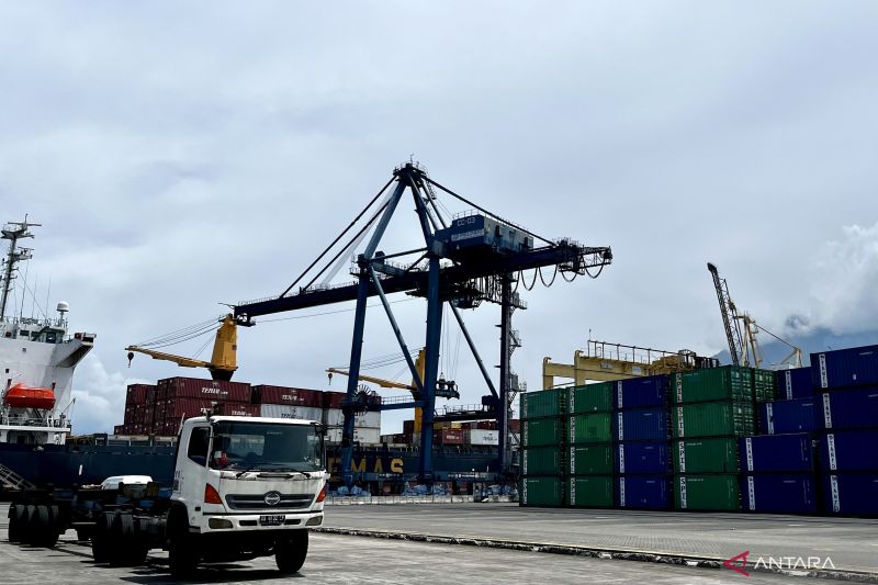ekonom-soroti-peran-teknologi-dalam-pembangunan-infrastruktur-logistik