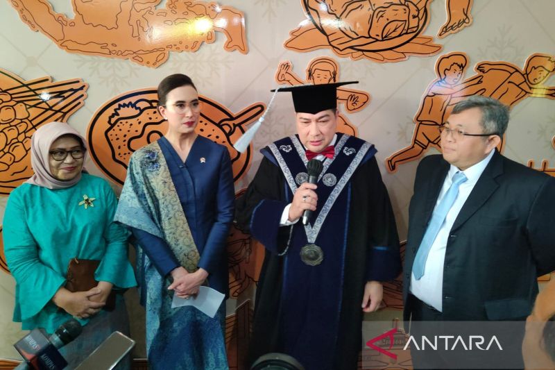 nhi-93-persen-wisudawan-2025-terserap-industri-sebelum-lulus