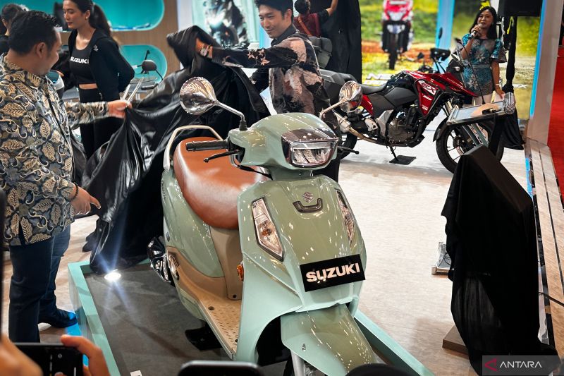 suzuki-rilis-skutik-baru-bergaya-retro-access-125